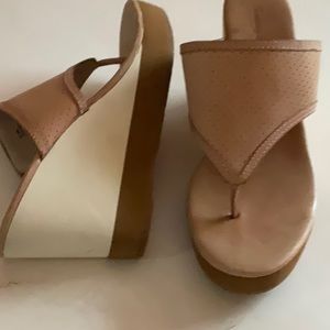Tommy Bahama sandals